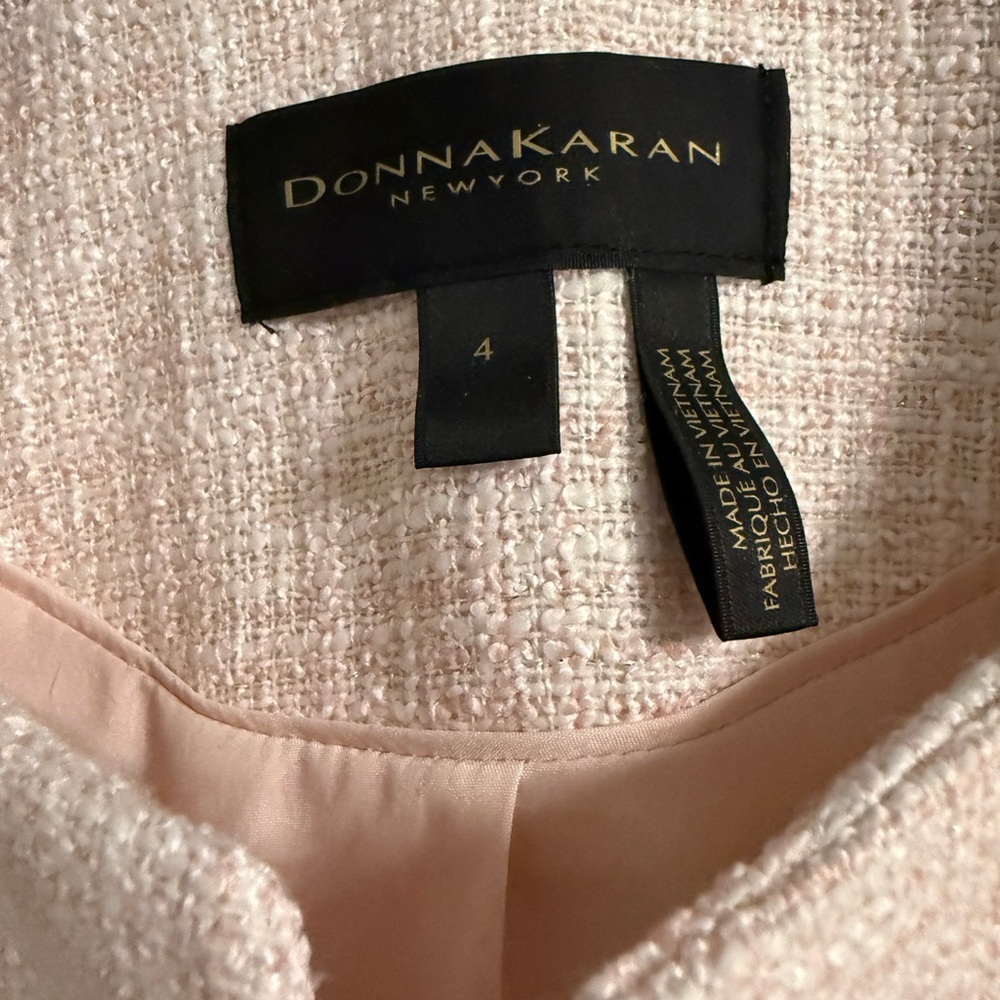 Donna Karan Light Pink Women's Blazer - new with tags - size 4 - Picture 4 of 6